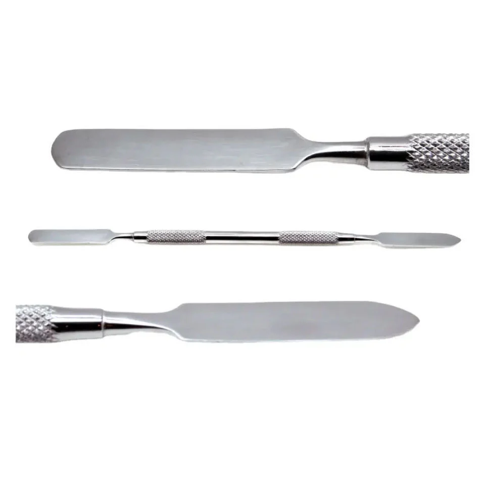 Narrow and flat blade ends of laboratory spatula